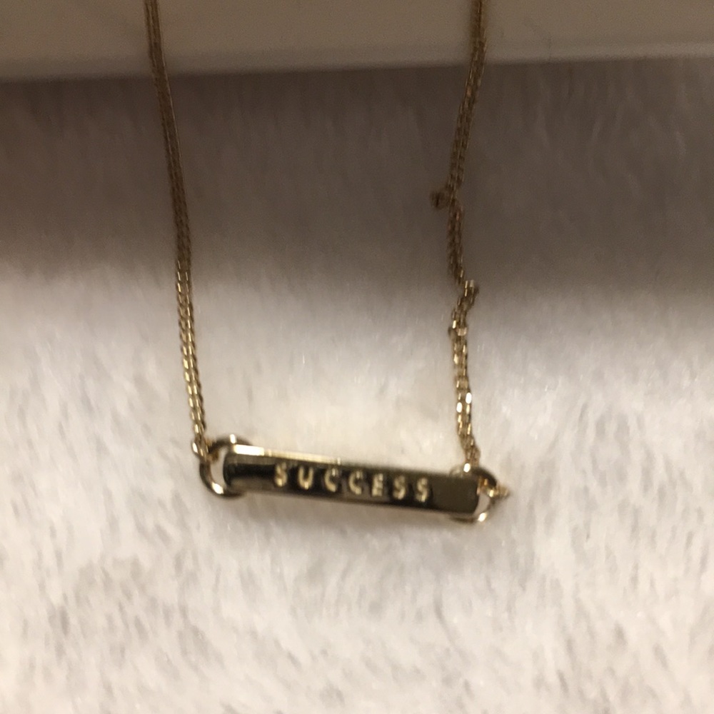 BYOS Melissa Curry gold tone Success bar bracelet NWT